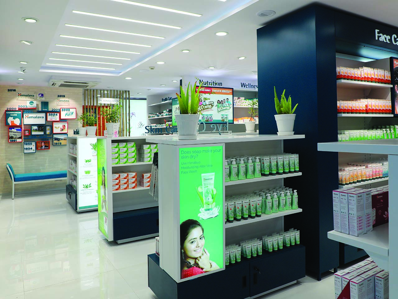 Floor Fixtures displaying different products of Himalaya wellness store